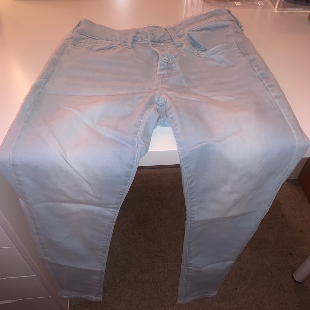4 button nice blue jeans no holes